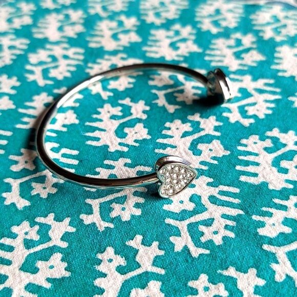 Women's Silver Bracelet with hearts at the tips - Picture 5 of 5